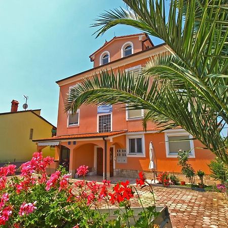 פאז'אנה Apartments Denis 19 מראה חיצוני תמונה
