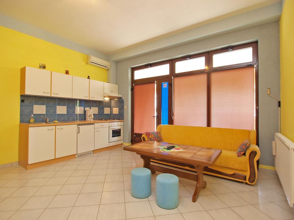 פאז'אנה Apartments Denis 19 מראה חיצוני תמונה