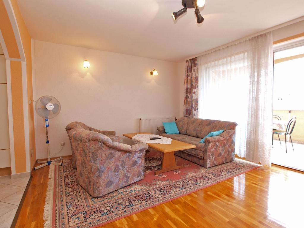 פאז'אנה Apartments Denis 19 מראה חיצוני תמונה