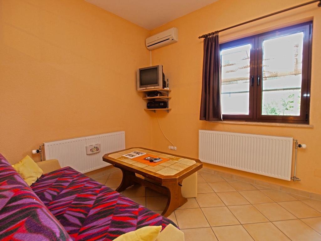 פאז'אנה Apartments Denis 19 מראה חיצוני תמונה