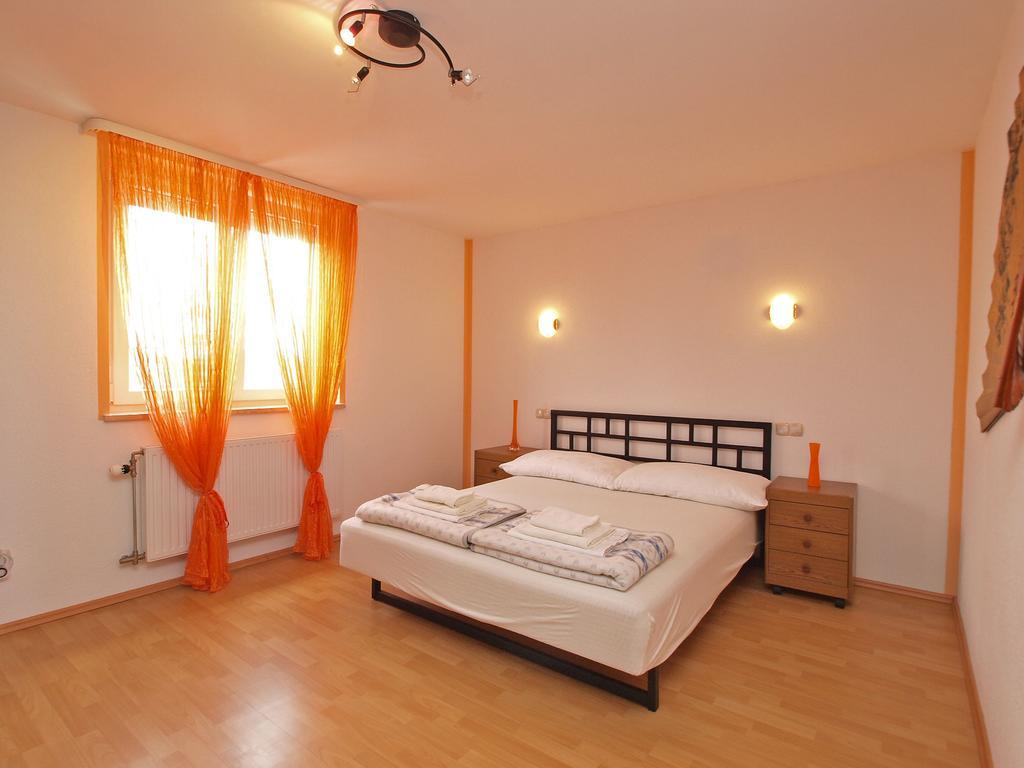 פאז'אנה Apartments Denis 19 מראה חיצוני תמונה