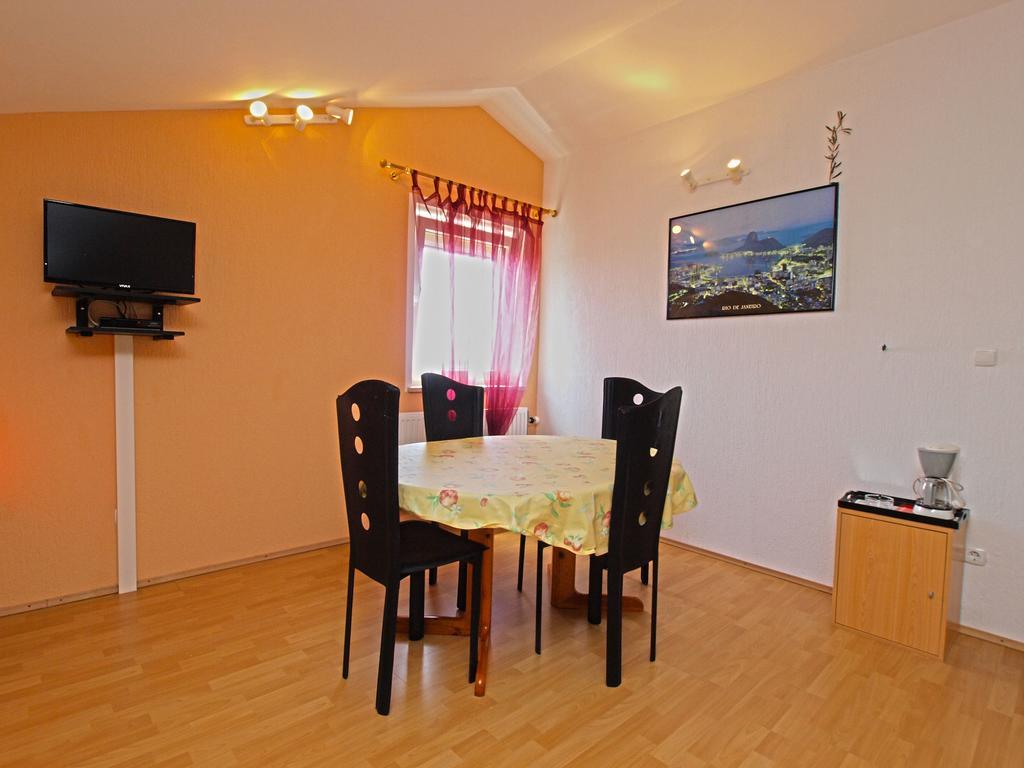 פאז'אנה Apartments Denis 19 מראה חיצוני תמונה