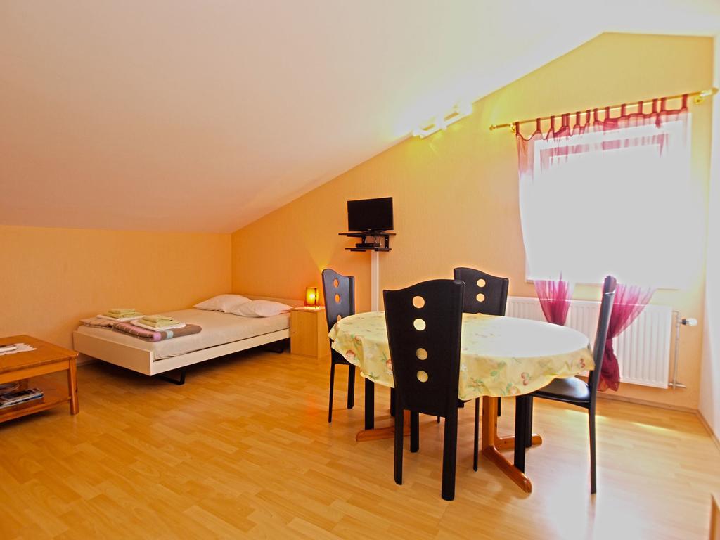 פאז'אנה Apartments Denis 19 מראה חיצוני תמונה